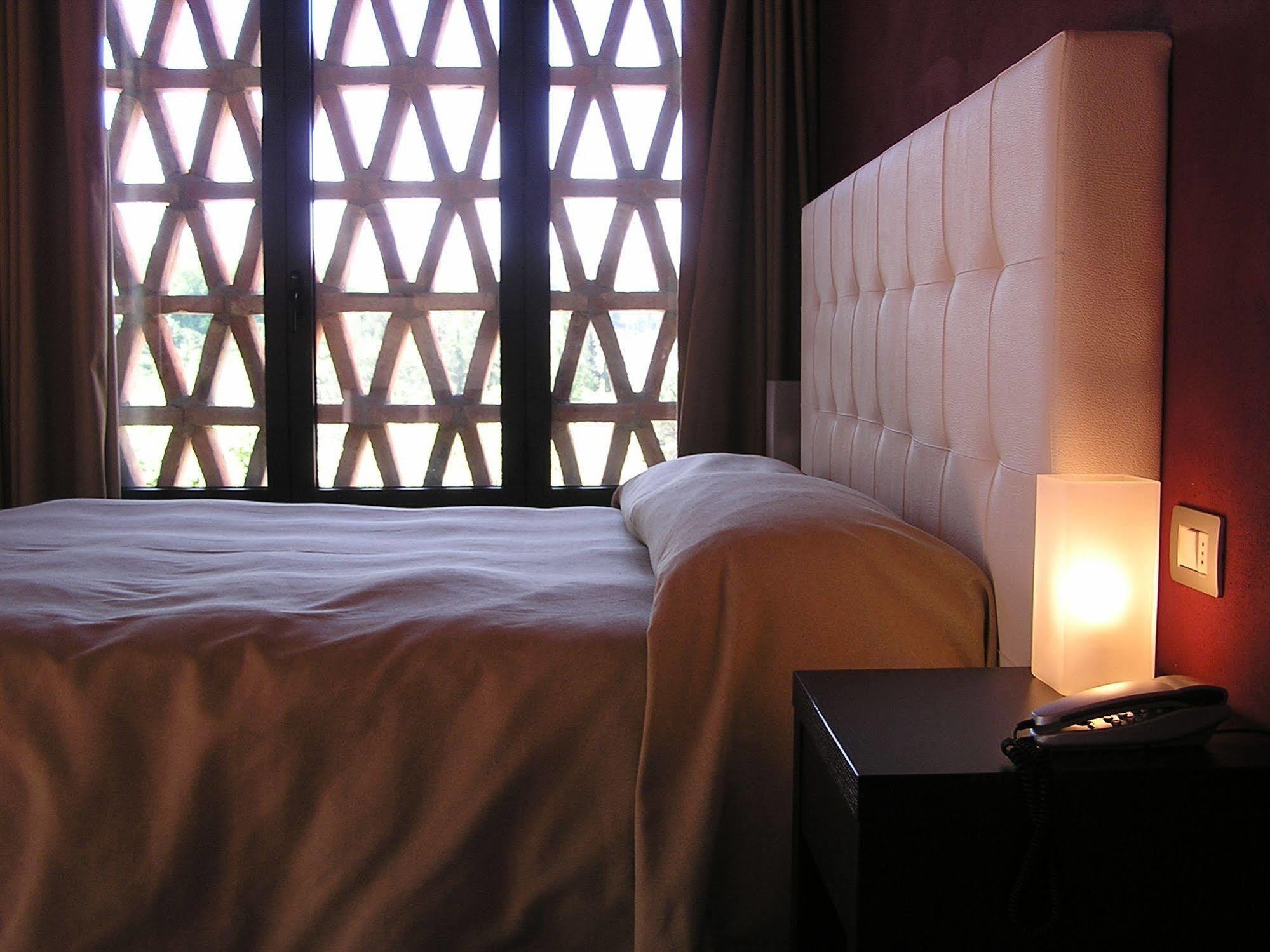 Il Poggiolo Delle Rose Bed&Breakfast Tavarnuzze Εξωτερικό φωτογραφία